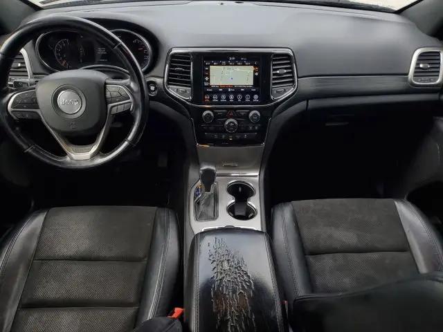 2022 Jeep Grand Cherokee Laredo X 4x4