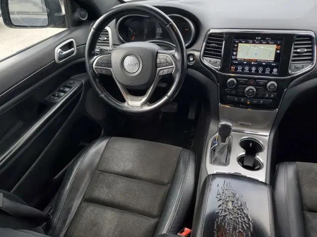 2022 Jeep Grand Cherokee Laredo X 4x4