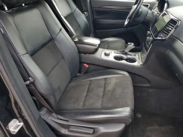 2022 Jeep Grand Cherokee Laredo X 4x4
