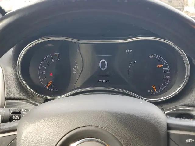 2022 Jeep Grand Cherokee Laredo X 4x4