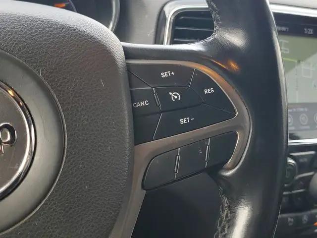 2022 Jeep Grand Cherokee Laredo X 4x4