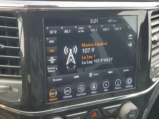 2022 Jeep Grand Cherokee Laredo X 4x4