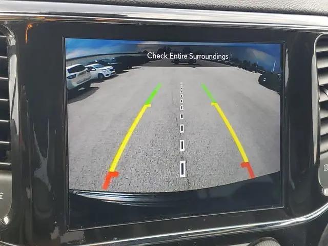 2022 Jeep Grand Cherokee Laredo X 4x4