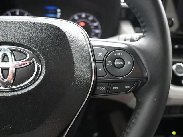 2025 Toyota Corolla Cross LE