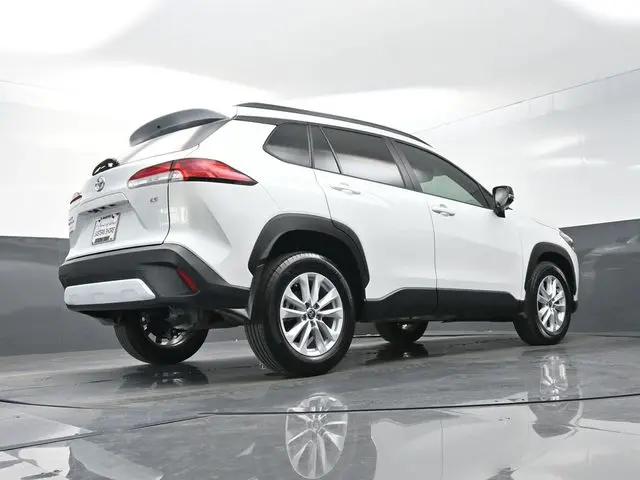 2025 Toyota Corolla Cross LE