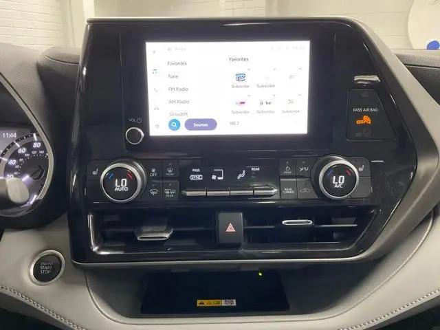 2024 Toyota Highlander XLE