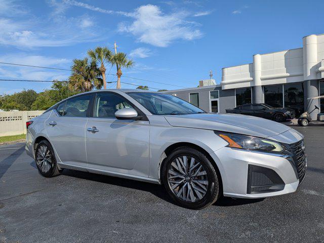 2023 Nissan Altima SV FWD