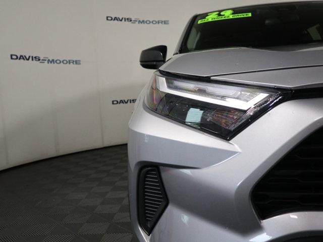 2024 Toyota RAV4 LE
