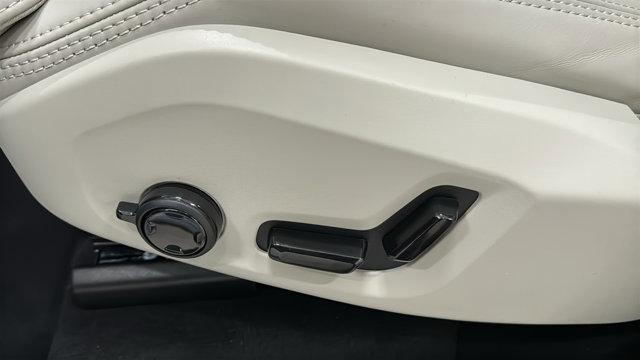 2026 Volvo XC90 Plug-In Hybrid Ultra Dark Theme, T8 AWD, Electric/Gasoline, 7 Seats