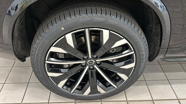 2026 Volvo XC90 Plug-In Hybrid Ultra Dark Theme, T8 AWD, Electric/Gasoline, 7 Seats