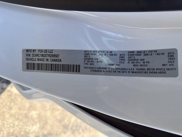 2026 Chrysler Pacifica Select