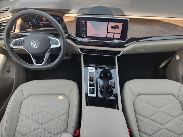 2026 Volkswagen Atlas SE with Technology