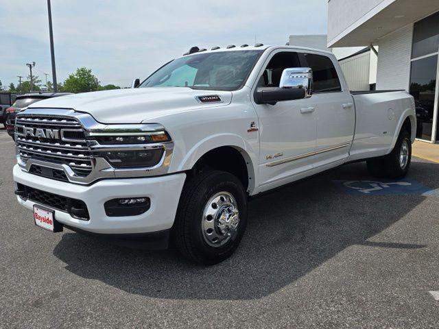 2026 RAM 3500 RAM 3500 LIMITED CREW CAB 4X4 8 BOX 2026 RAM 3500 RAM 3500 LIMITED CREW CAB 4X4 8 BOX