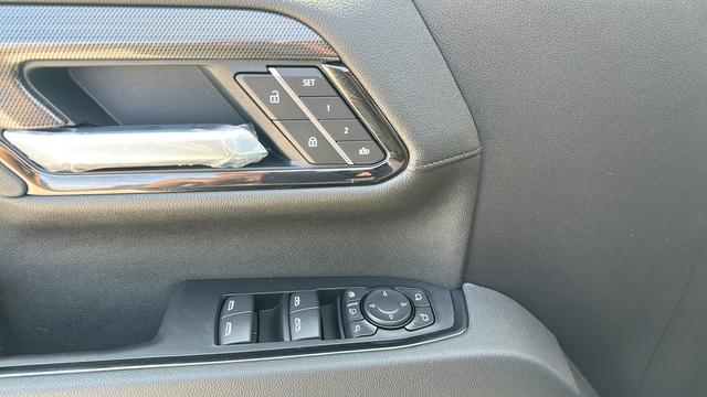 2026 GMC Sierra 2500HD Crew Cab, Standard Bed, AT4, 4WD