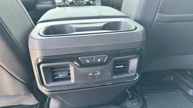 2026 GMC Sierra 2500HD Crew Cab, Standard Bed, AT4, 4WD