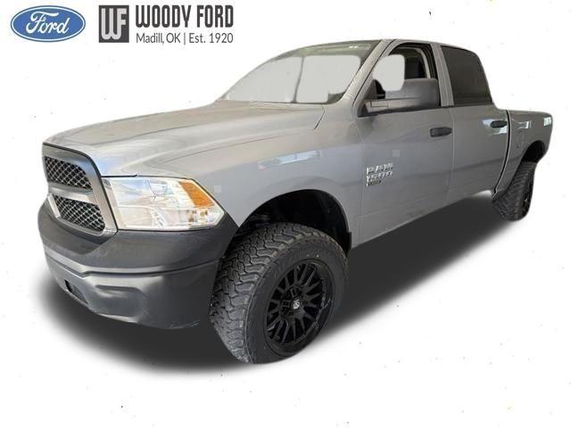 2024 Ram 1500 Classic Warlock Crew Cab 4x4 5'7" Box