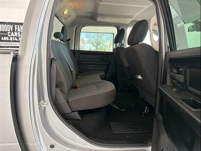 2024 Ram 1500 Classic Warlock Crew Cab 4x4 5'7" Box