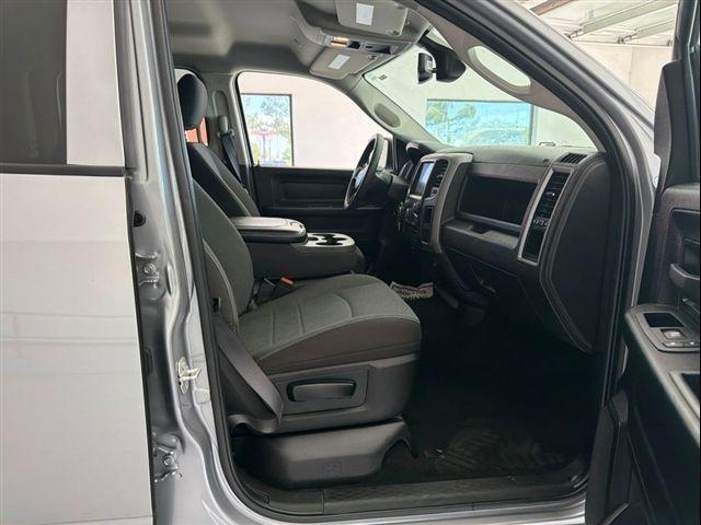 2024 Ram 1500 Classic Warlock Crew Cab 4x4 5'7" Box