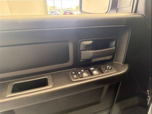 2024 Ram 1500 Classic Warlock Crew Cab 4x4 5'7" Box