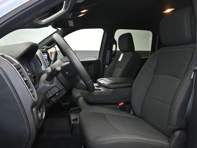2026 Ram 2500 Black Express Crew Cab 4x4 6'4" Box