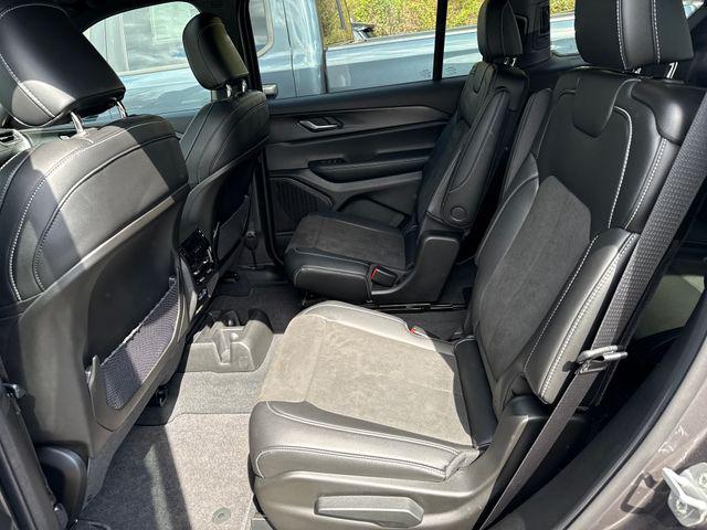 2025 Jeep Grand Cherokee L Altitude X 4x4