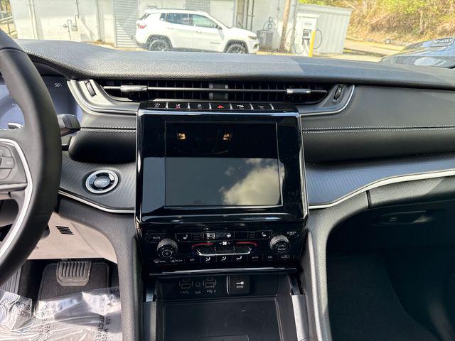 2025 Jeep Grand Cherokee L Altitude X 4x4