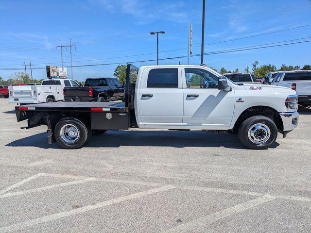 2026 RAM Ram 3500 Chassis Cab RAM 3500 TRADESMAN CREW CAB CHASSIS 4X4 60 CA