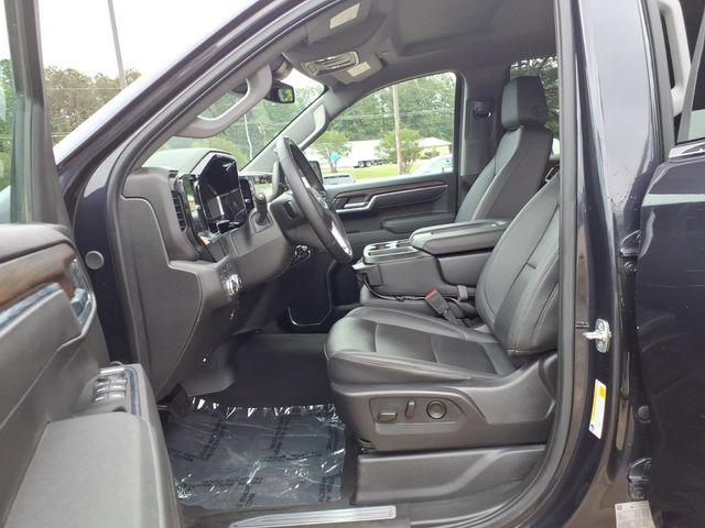 2025 GMC Sierra 1500 4WD Crew Cab Short Box SLT