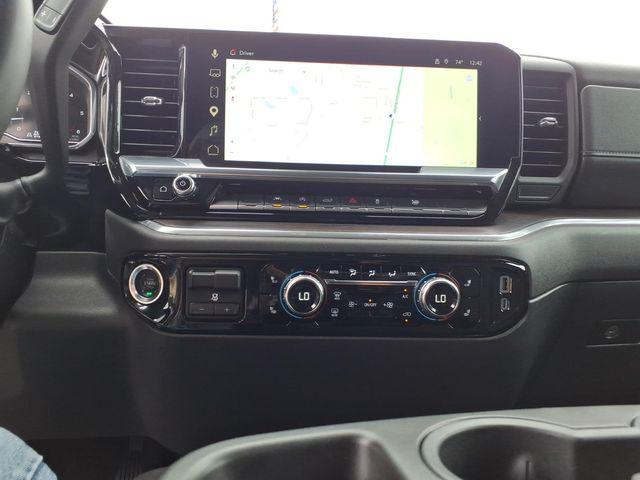 2025 GMC Sierra 1500 4WD Crew Cab Short Box SLT