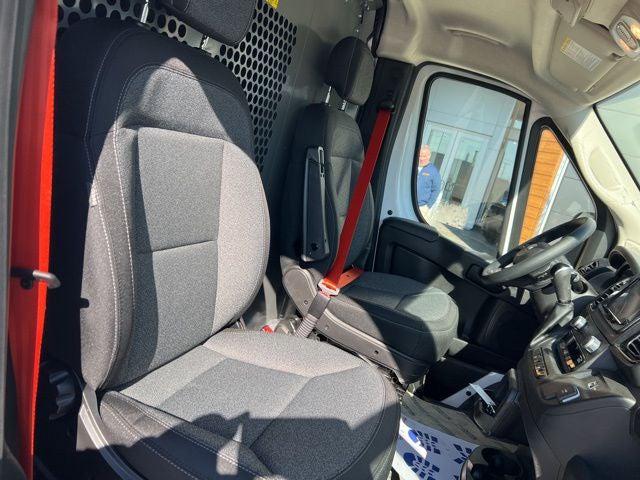 2025 Ram ProMaster Cargo Van Tradesman Super High Roof 159" WB EXT w/Pass Seat