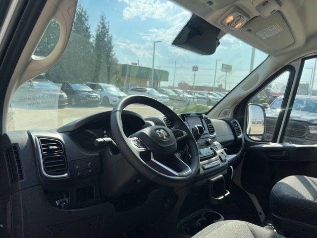 2025 Ram ProMaster 2500 Cargo Van SLT Low Roof 136" WB