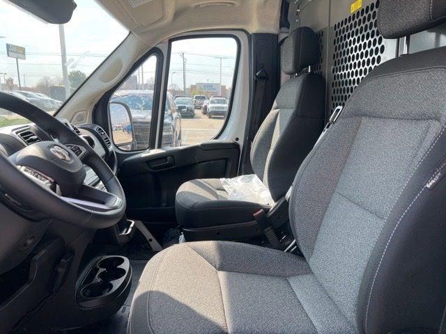 2025 Ram ProMaster 2500 Cargo Van SLT Low Roof 136" WB