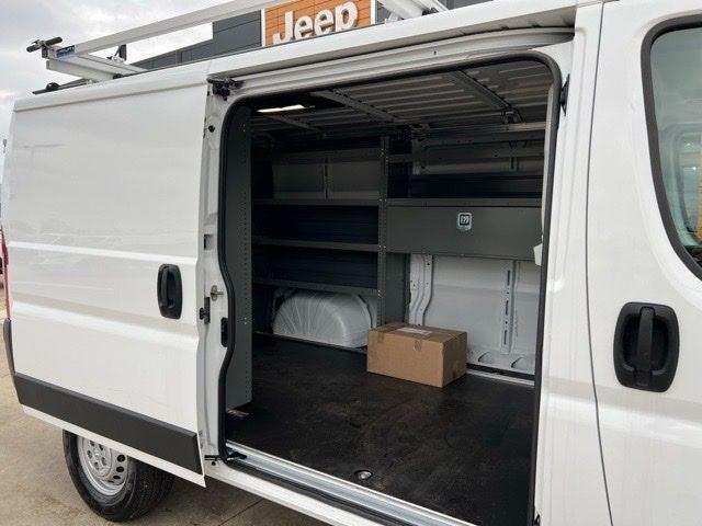 2025 Ram ProMaster 2500 Cargo Van Tradesman Low Roof 136" WB w/Pass Seat
