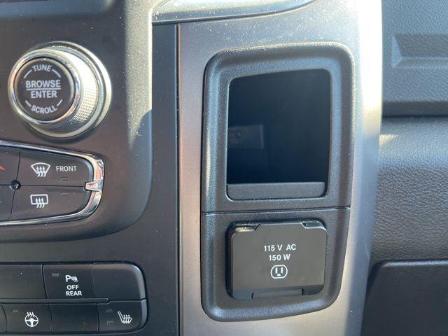 2024 Ram 1500 Classic Warlock Quad Cab 4x4 6'4" Box