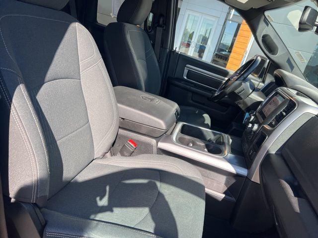 2024 Ram 1500 Classic Warlock Quad Cab 4x4 6'4" Box