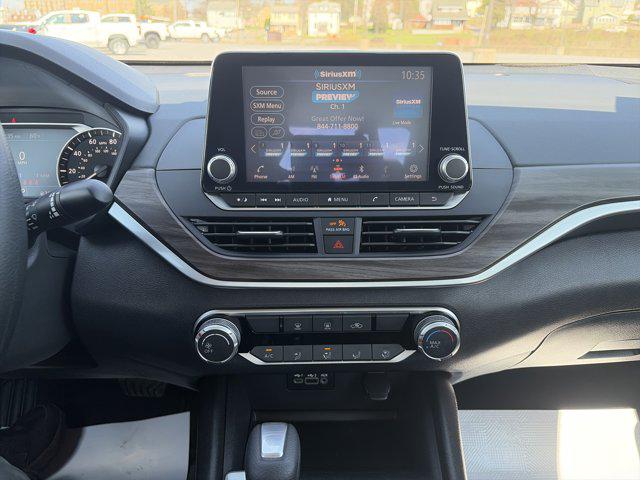 2025 Nissan Altima SV FWD