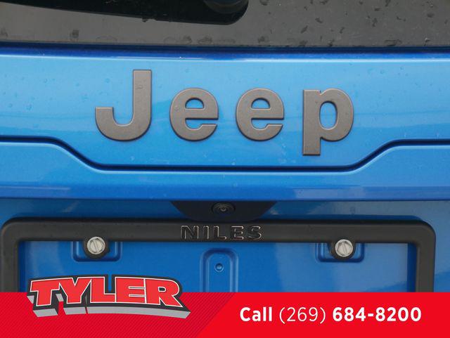 2026 Jeep Cherokee Laredo 4x4