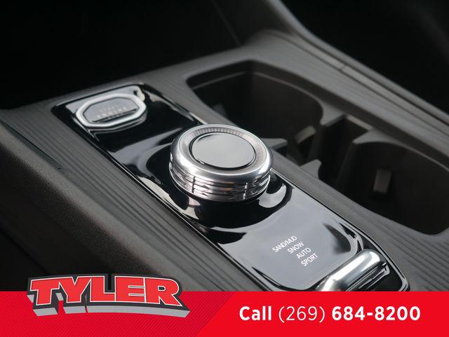 2026 Jeep Cherokee Laredo 4x4