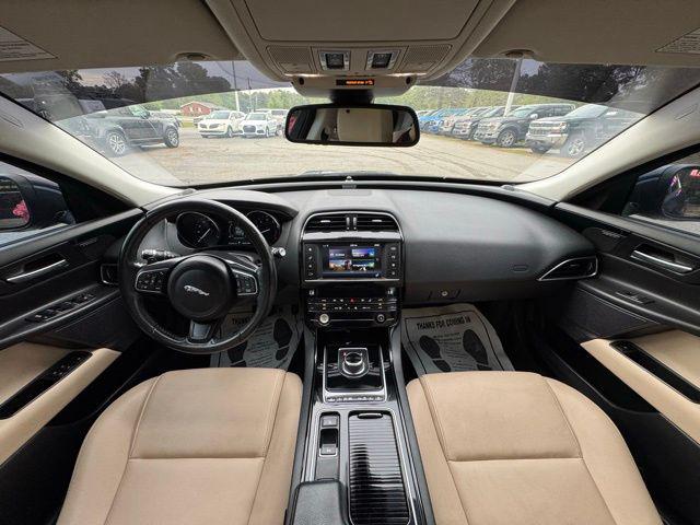 2018 Jaguar XE 25t Premium