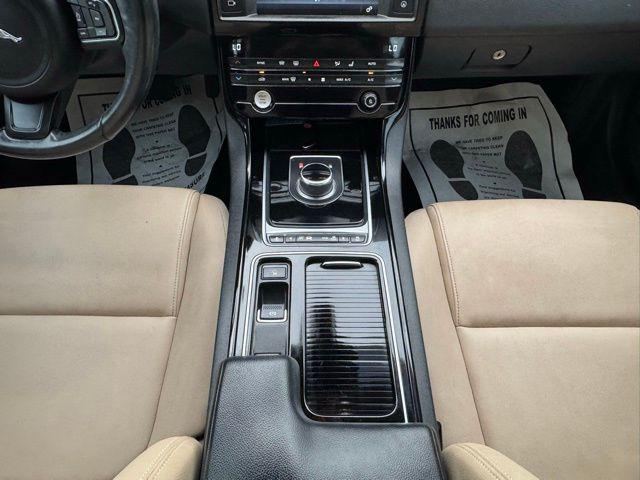 2018 Jaguar XE 25t Premium