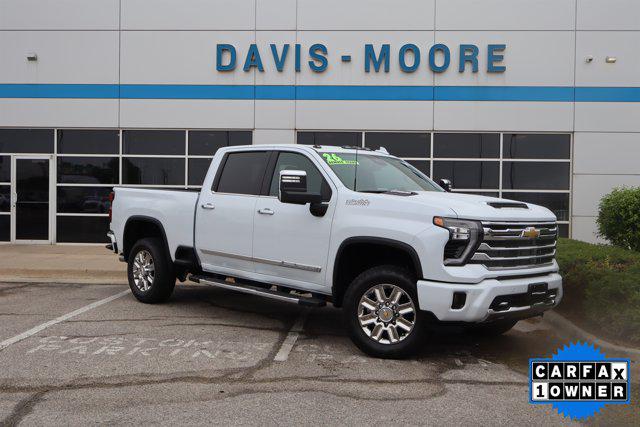 2026 Chevrolet Silverado 3500HD Crew Cab, Standard Bed, High Country, 4WD
