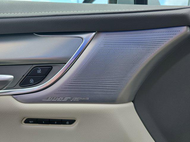 2025 Cadillac XT5 AWD Premium Luxury