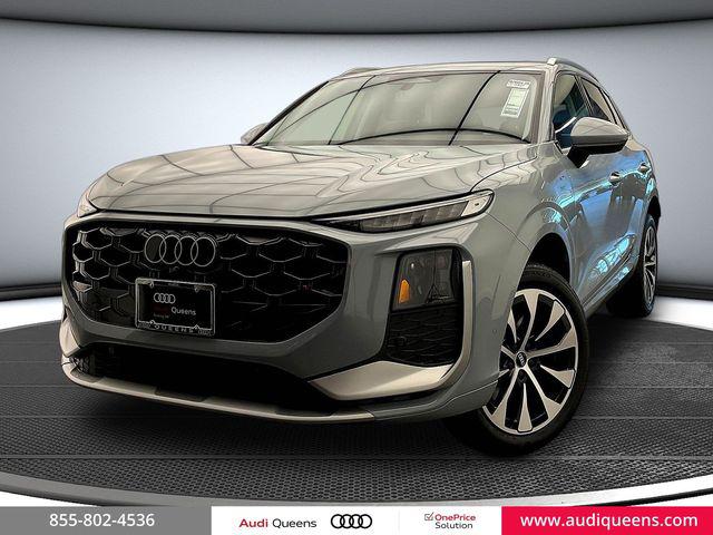 Arrow Gray Pearl Effect 2026 Audi Q3 SUV / Crossover All-Wheel Drive Automatic