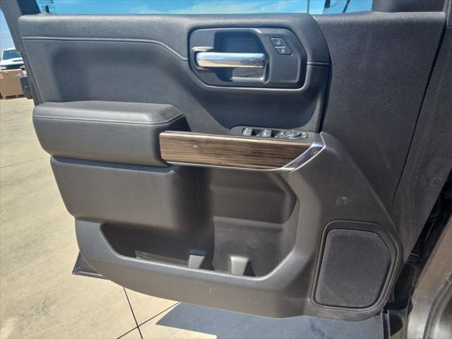 2021 Chevrolet Silverado 1500 4WD Crew Cab Short Bed RST