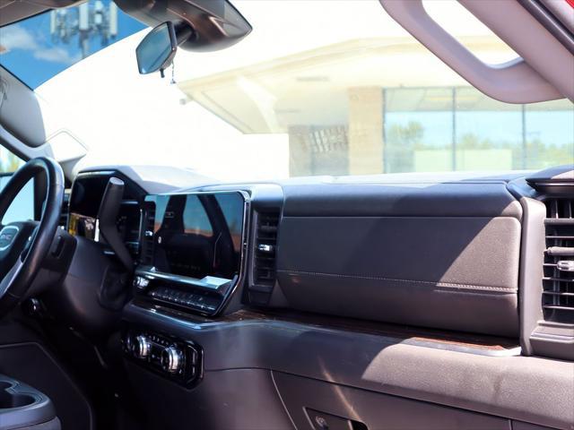 2022 GMC Sierra 1500 4WD Crew Cab Standard Box Elevation