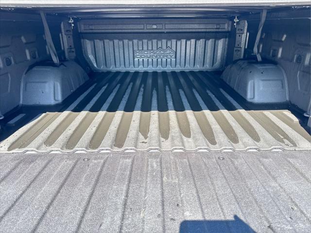 2023 Chevrolet Silverado 1500 4WD Crew Cab Short Bed High Country