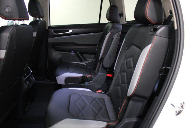 2026 Volkswagen Atlas Peak Edition