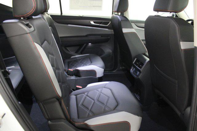 2026 Volkswagen Atlas Peak Edition