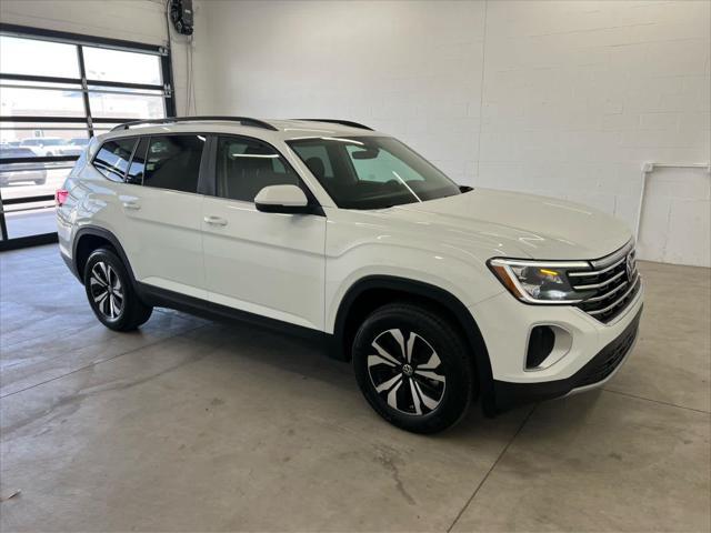 2025 Volkswagen Atlas 2.0T SE