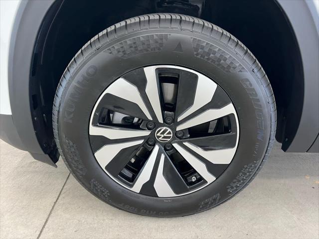 2025 Volkswagen Atlas 2.0T SE